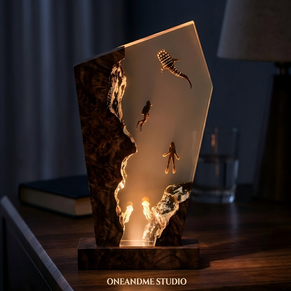 Whale Shark & Diver Ocean Resin Lamp - Epoxy Night Light