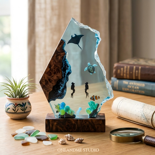 Blue Ocean Resin Lamp - Scuba Diver & Sea Turtle Light