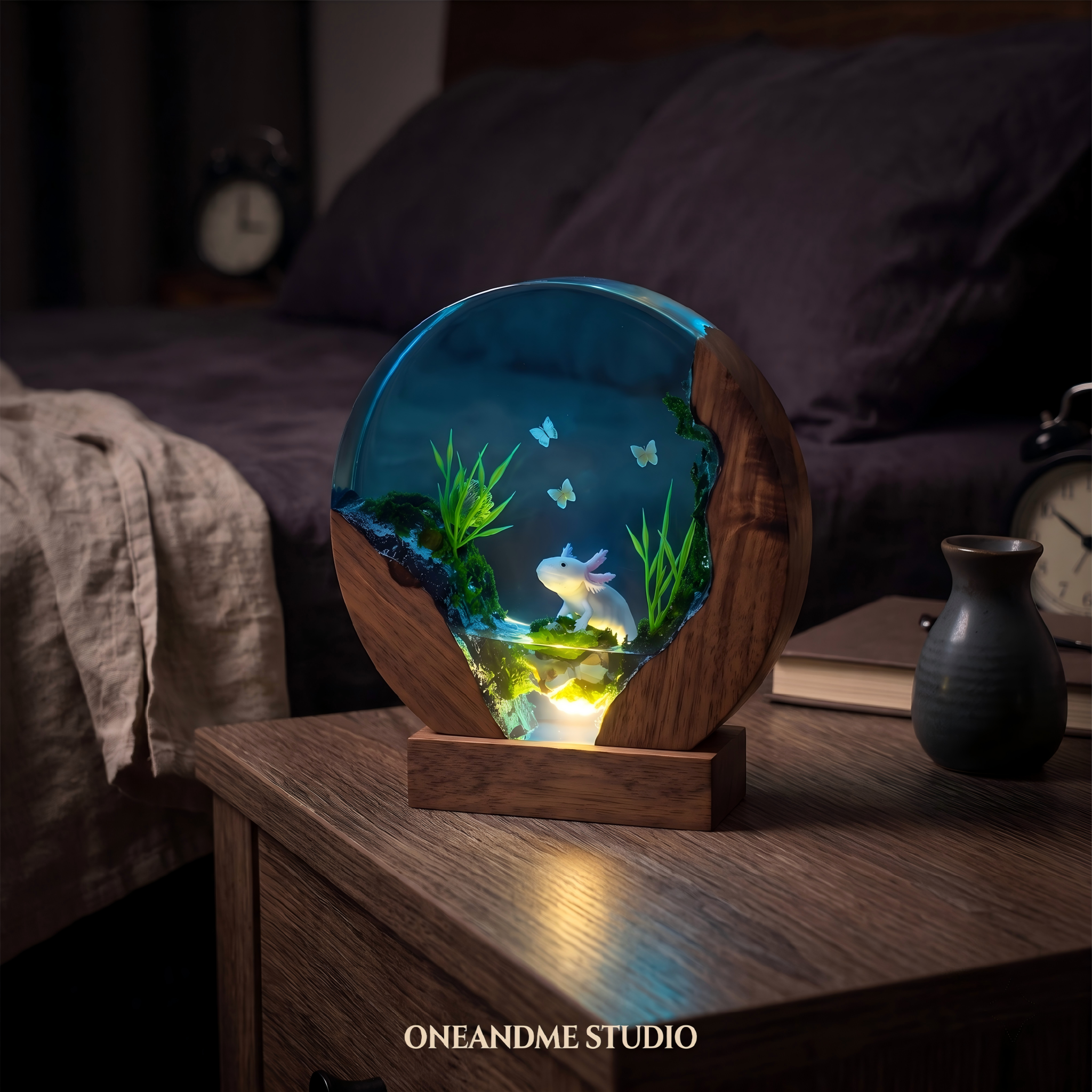 Round Axolotl & Butterfly Underwater Cave Resin Lamp
